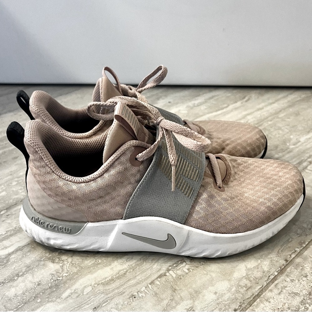 Women’s Nike Athletic Shoes - Sz 8.5